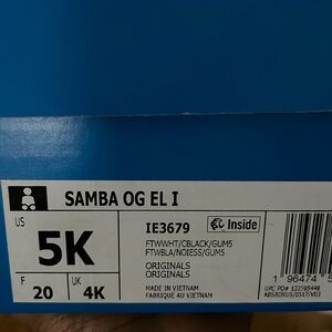 Brand new never worn don’t fit.